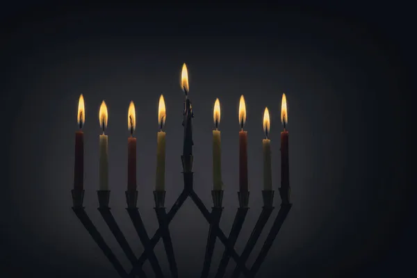 Свічки Запалені Ніч Ханукки Палаючими Свічками Свято — стокове фото
