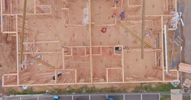 Haz de marco de la nueva casa en construcción — Vídeos de Stock