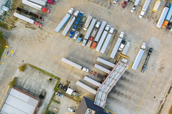 Drohne Überfliegt Sattelschlepper Tankstelle Den Usa — Stockfoto