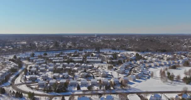Homes in suburb at winter in the north America houses covered in snow — Stock Video