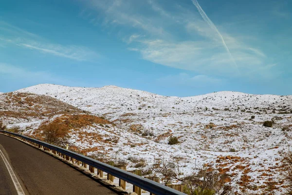 Snowy Mountain Panorama View Arizona Winter Interstate Snow Clear Blue — Stockfoto