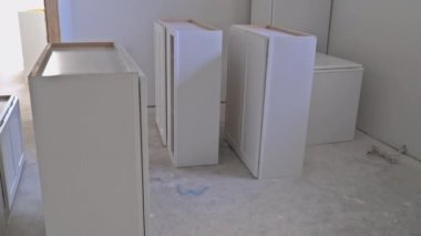 Ev Geliştirme Mutfağı Silme Görünümü yeni bir mutfağa yüklendi