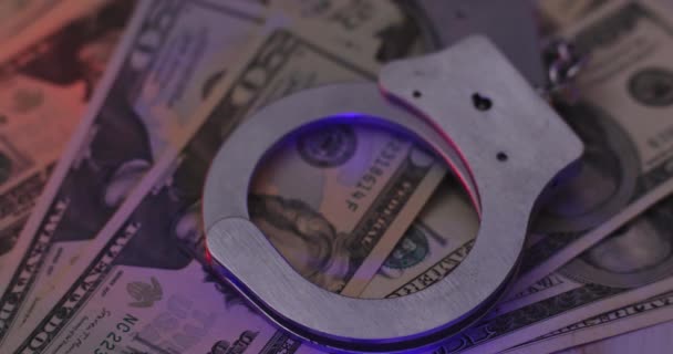 Criminal corruption handcuffs money of light flasher police — Stok video