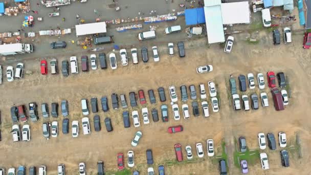 Weekend flea market on the street aerial top view in Englishtown New Jersey US — Video