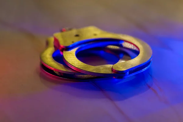 Flashing Red Blue Police Lights Handcuffs Police Legal Law Arrest — Φωτογραφία Αρχείου