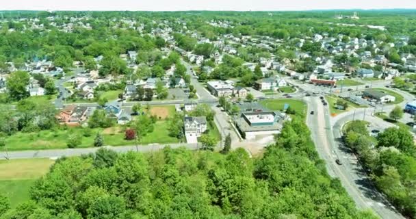 Panoramic top down view a small town in Sayreville New Jersey of countryside area surrounded by summer — Stockvideo