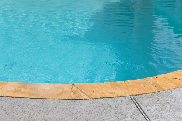 Relaxation Empty Residential Swimming Pool Blue Water — Fotografia de Stock