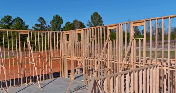 Alloggiamento sviluppo vista costruzione nuova casa residenziale. — Video Stock
