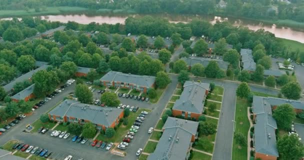 Panorama top view small american town urban lifestyle countryside landscape in East Brunswick New Jersey — Vídeo de Stock