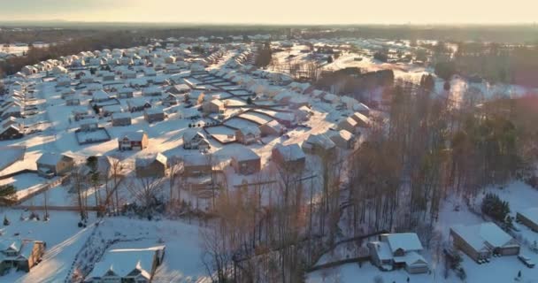 Affacciato sulla vista della giornata solare invernale una piccola città a Boiling Springs in Carolina del Sud Stati Uniti — Video Stock