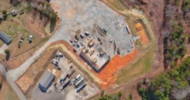 Yeni evin çerçeve kirişinin inşaatı ev çerçevesi