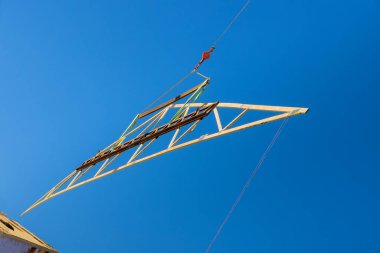 Ahşap kirişlerin inşaatı çerçevenin ahşap çatı kiriş sistemi