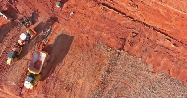 Paisaje de la construcción vista aérea sobre la preparación de los trabajos para la nueva construcción — Vídeos de Stock