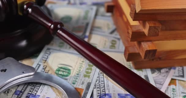 Konkurs verhängte das Gericht Arrest Haus für die Nichtzahlung von Steuern, Hypothek — Stockvideo