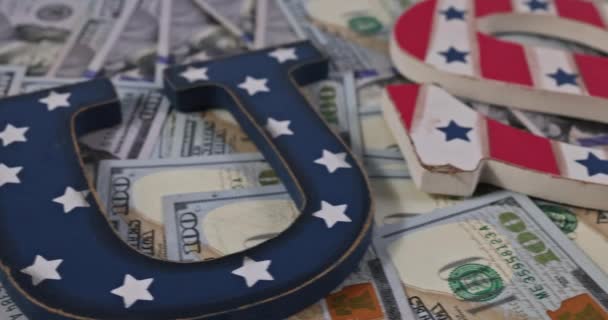Zobrazit USA text ekonomika finance na sto dolarů — Stock video