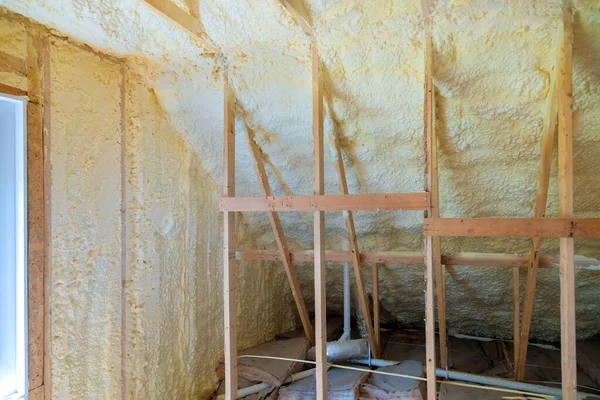 Minerale Glaswol Een Houten Frame Een Schuine Muur Bij Het — Stockfoto