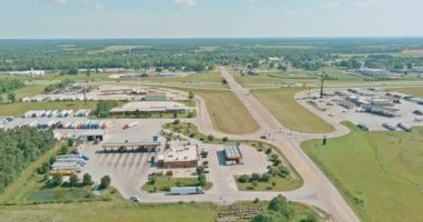 Clinton Oklahoma yakınlarındaki orijinal Route 66 yolunun Panorama üst manzarası.
