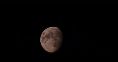 Gece görüşü Ay gece gökyüzünde hareket eder