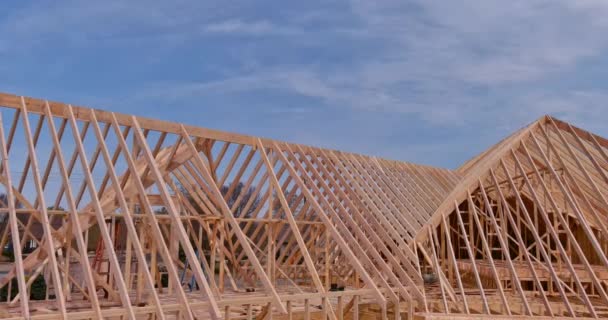 İnşaat çatısı döşemelerinin yeni inşaatı çerçeveleri — Stok video
