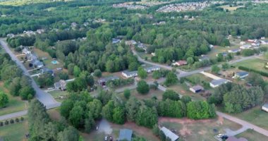 Güney Carolina 'da hava manzaralı küçük Amerikan kasabası Boiling Springs' de.