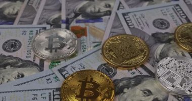 Kripto para dijital para büyük para birimlerinde bir rakip haline geliyor ABD Doları ve yeni para Bitcoin