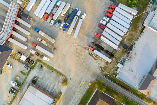 Luftaufnahme Von Tankstellen Die Fahrzeuge Und Lastwagen Mit Benzin Diesel — Stockfoto
