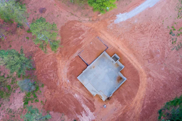 从空中看新的混凝土家庭地基 — 图库照片