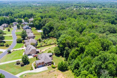 Güney Carolina 'da hava manzaralı küçük Amerikan kasabası Boiling Springs' de.