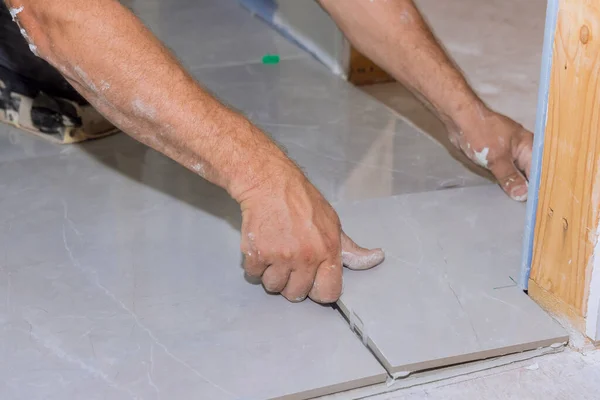 Help Construction Worker Placing Ceramic Tile Adhesive Surface — Stock Photo, Image