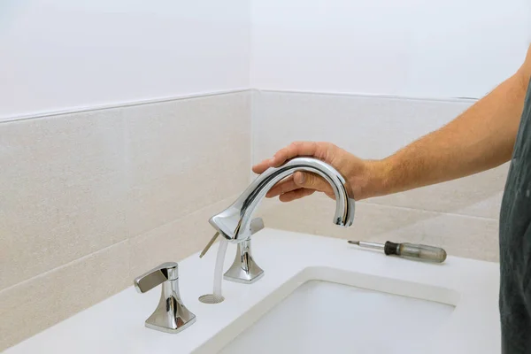 Plumber Work Assembles Installs Water Faucet Bathroom — ストック写真