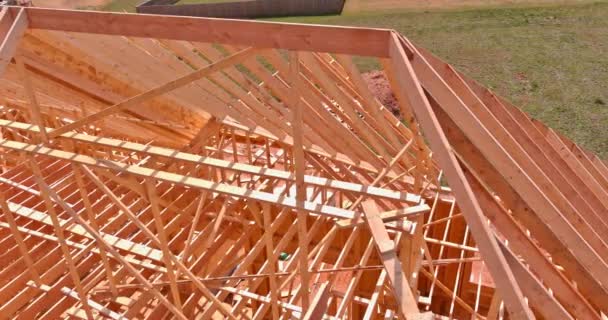 Aerial View New Build Timber Frame Beam Framework Mounted Wooden — Stockvideo