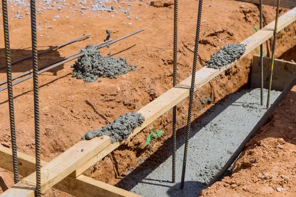 Process Making Home Foundation Pouring Concrete Trenches Them Construction Area — Fotografia de Stock