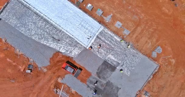 Bucket Excavator Being Used Leveling Gravel Foundation Building Construction Site — Vídeo de Stock