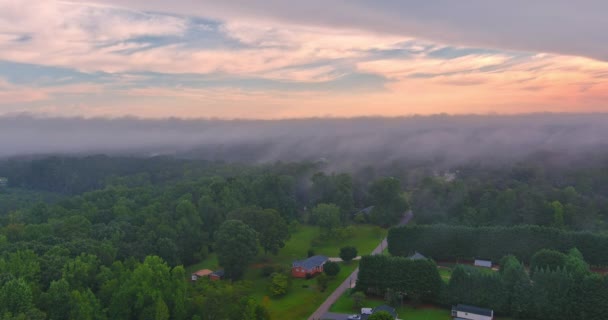 Summer Season South Carolina Morning Fog Town Village Houses Foggy — Stock video