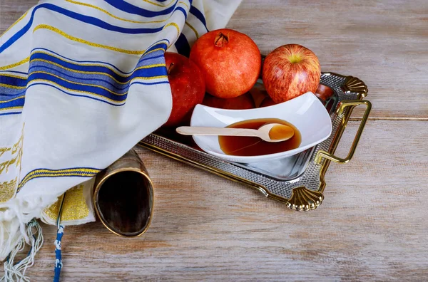 Rosh Hashanah Traditional Symbols Jewish New Year Holiday Apples Honey — Stockfoto