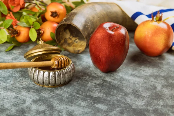 Rosh Hashanah Traditional Symbols Jewish New Year Holiday Apples Honey — Foto de Stock