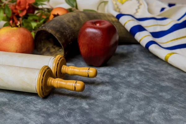 Orthodoxe Traditionelle Feiertage Neujahr Symbole Rosch Haschana Zeigen Eine Shofar — Stockfoto