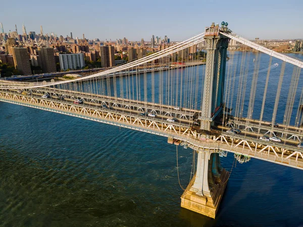 Letecký Pohled Manhattan Shora Manhattanským Mostem Popředí East River — Stock fotografie