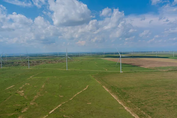 Row Windmill Renewable Energy Turbines Wind Farm Generate Electricity Texas — стокове фото