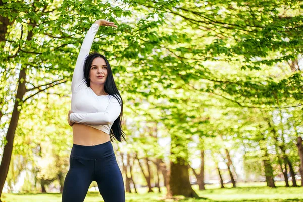 Girl Stretches Prepares Her Body Muscles Productive Fitness Workout Flexible — Fotografia de Stock