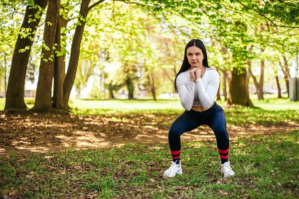 Girl Stretches Prepares Her Body Muscles Productive Fitness Workout Flexible — Fotografia de Stock