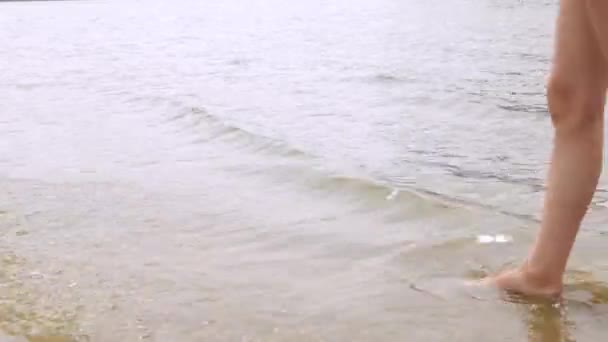 Close Naked Slim Woman Legs Walking Barefoot River Female Feet — Stockvideo