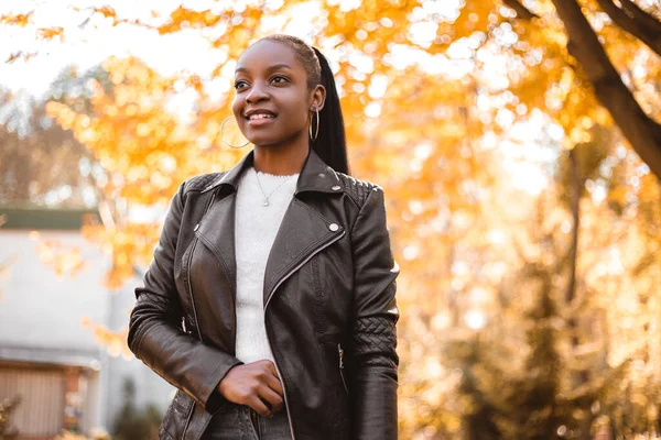 Smiling Amazed African American Woman Dressed Black Leather Jacket Standing — Stockfoto