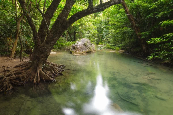 Erawan şelale. — Stok fotoğraf