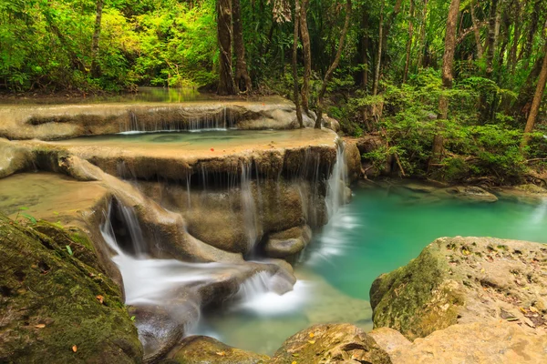 Erawan vodopád úroveň 5. — Stock fotografie