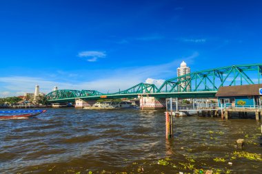 Phra phuttha yodfa Köprüsü.