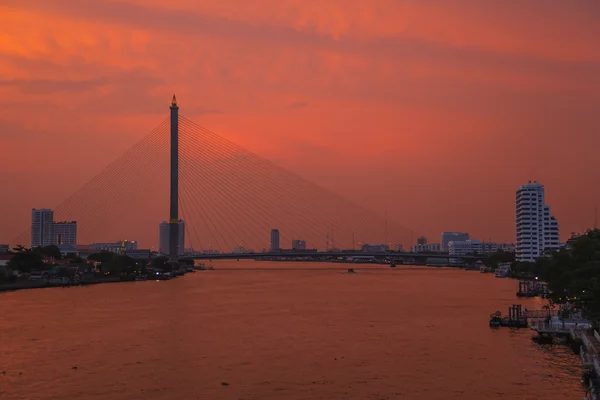 Chao Phraya River the evening. — Stock Photo, Image