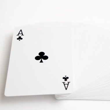 ace üst ile iskambil destesi