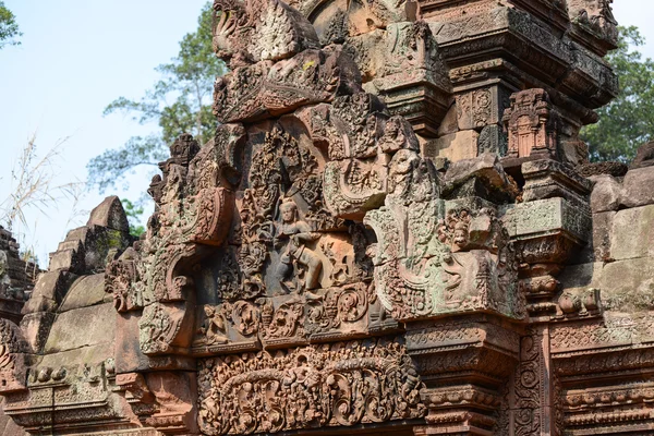 Rzeźba mandapa w banteay sreiz, Kambodża — Zdjęcie stockowe