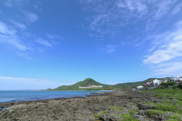 Ocean and Blue sky view on the KenTing National Park, Taiwan — Stock Photo, Image